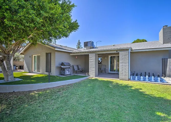 Holiday home 1 Mi To Dobson Ranch: Modern Escape W/ Gazebo! *