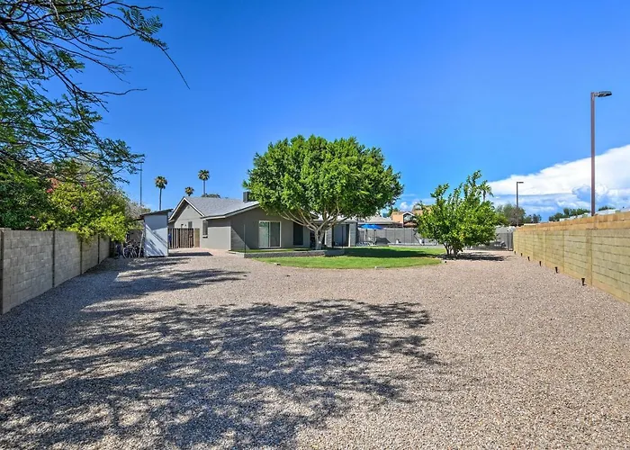 Holiday home 1 Mi To Dobson Ranch: Modern Escape W/ Gazebo! *
