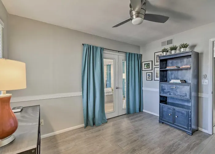 1 Mi To Dobson Ranch: Modern Escape W/ Gazebo!