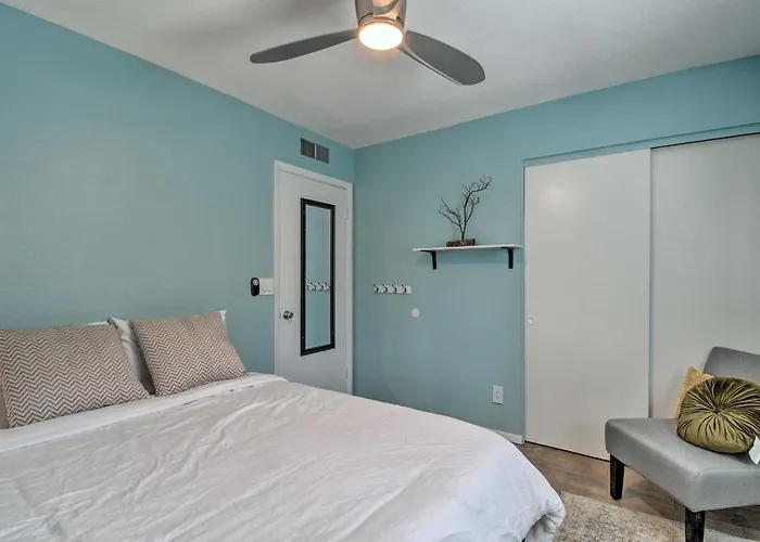 1 Mi To Dobson Ranch: Modern Escape W/ Gazebo!